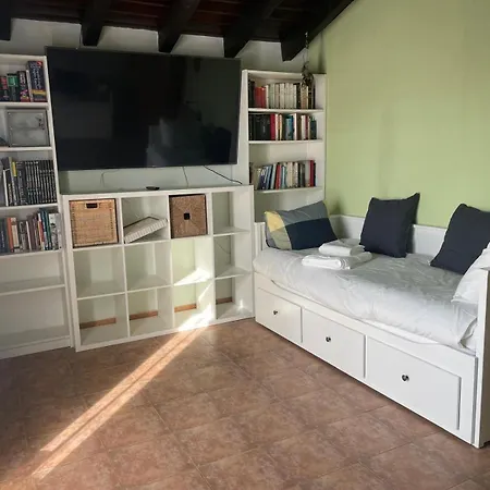 Txatonea Country house